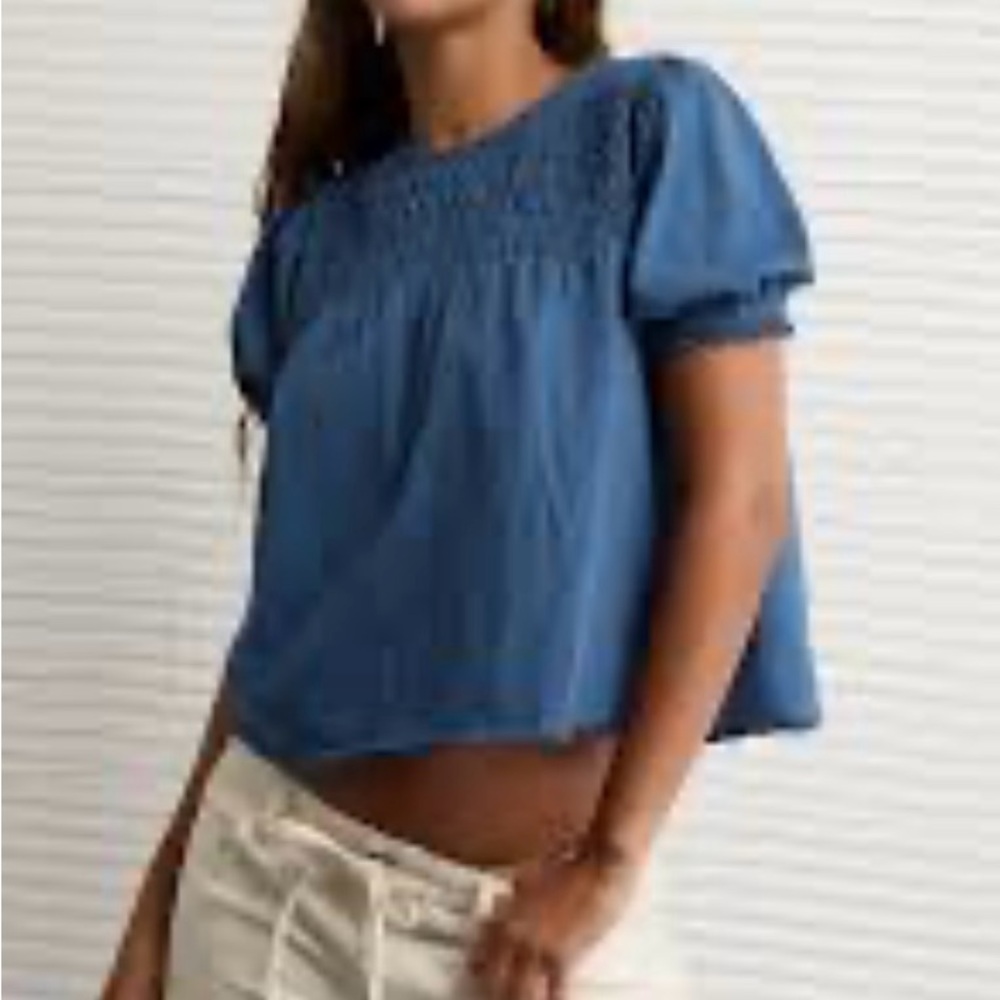 American Eagle Sunchaser Smocked Short Sleeve Blue Women's Top